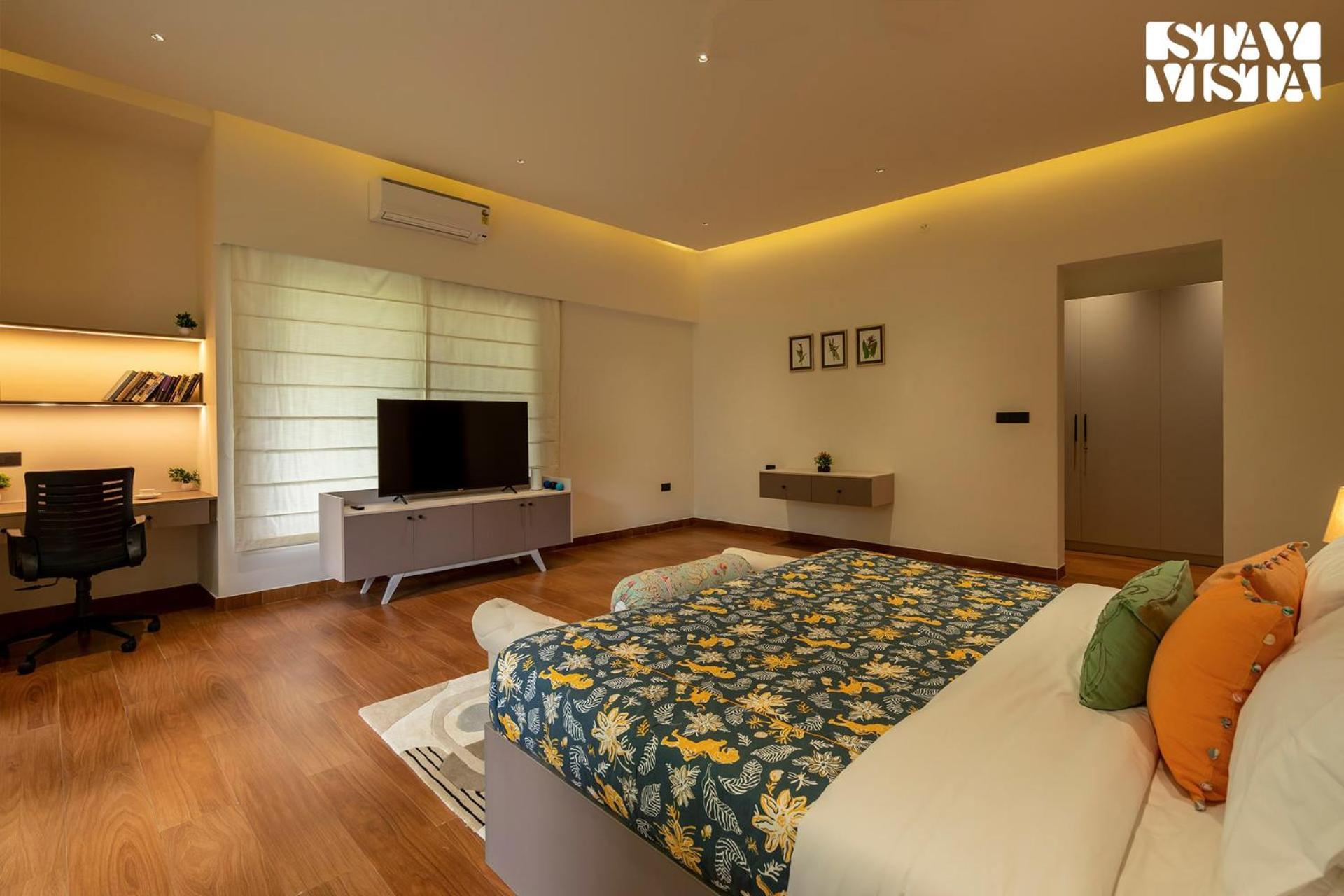 Stayvista At M Villa With Breakfast Included Bengaluru Kültér fotó
