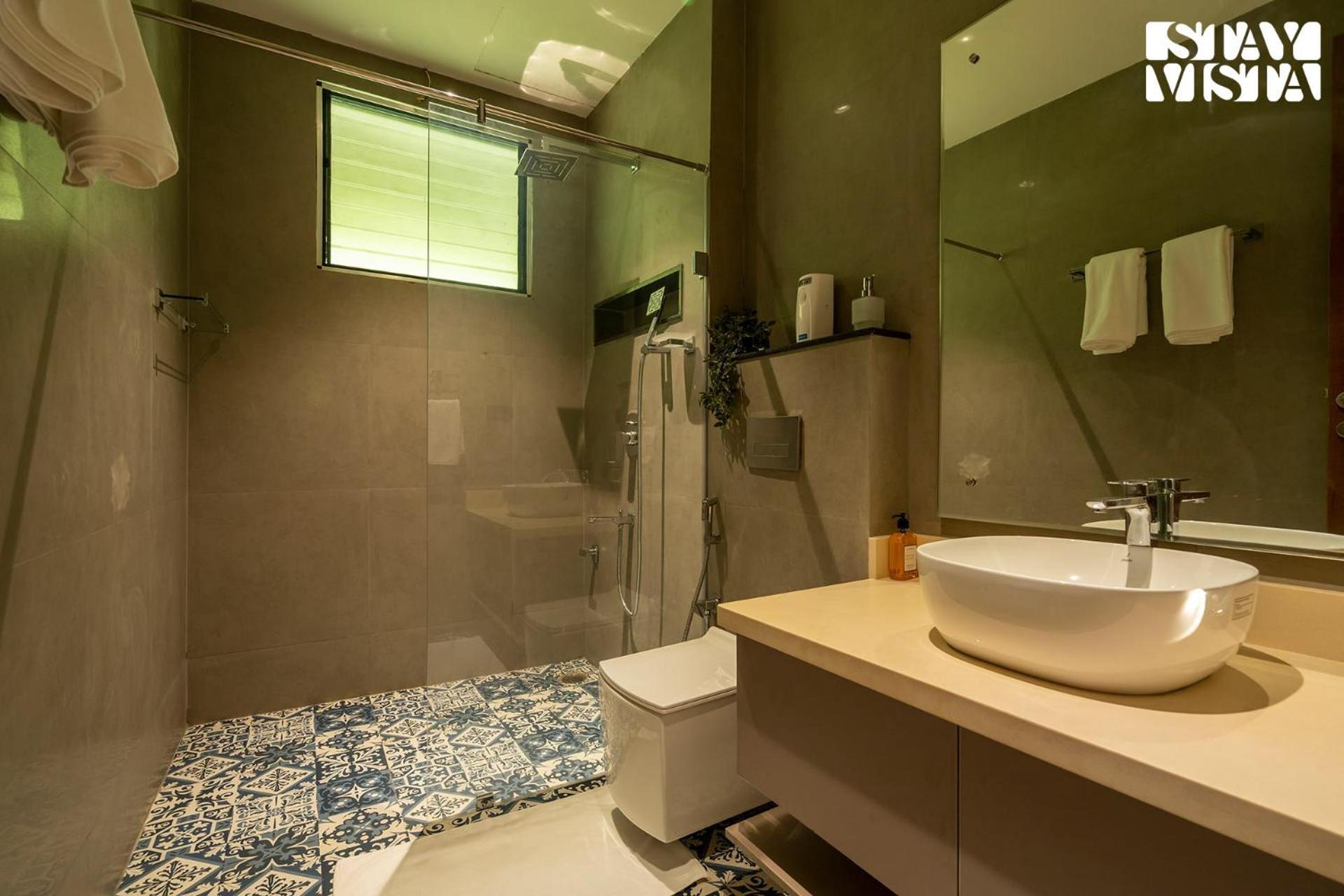 Stayvista At M Villa With Breakfast Included Bengaluru Kültér fotó