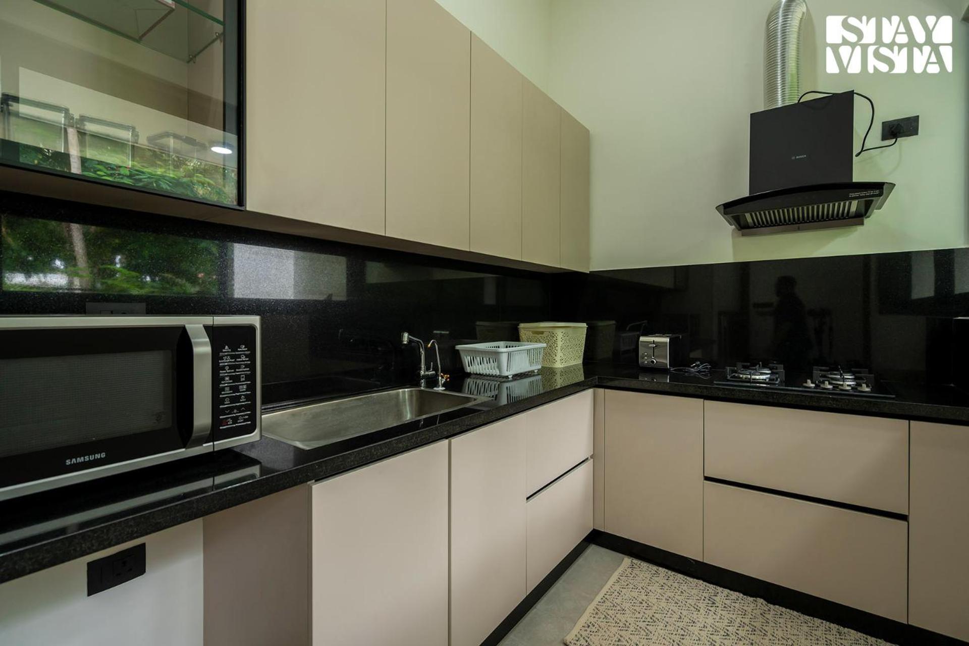 Stayvista At M Villa With Breakfast Included Bengaluru Kültér fotó
